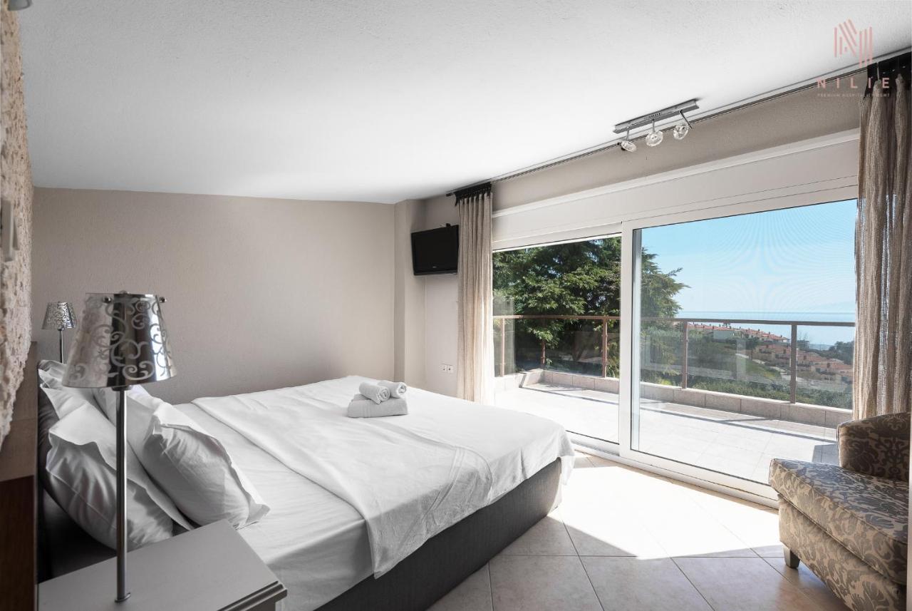 פוסידי Breathtaking Villa, Nilie Hospitality Mgmt מראה חיצוני תמונה